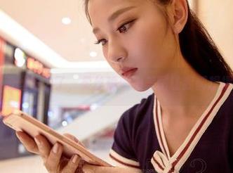说真的，爱丝发力了，柔丝瑜伽的美图让我都想摆个Pose
