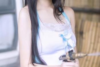 GIRLT果团网 – 和服图包里的周琰琳LIN，皮肤嫩得能掐出水来，怎么做到的？