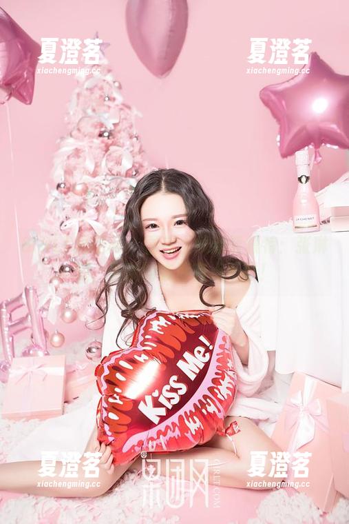 GIRLT果团网 - 图库上线新晋模特：张琳熙，女孩的态度有点不羁！
