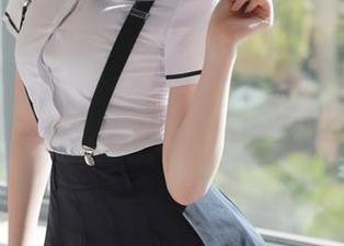MFStar模范学院 – 线上游泳课，卤蛋luna教你怎么用资源穿泳装！