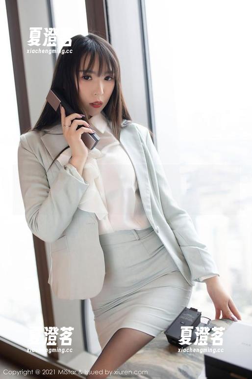 MiStar魅妍社 - 在线记录刘钰儿，死库水合集，像是在水中遨游，太有意思了！