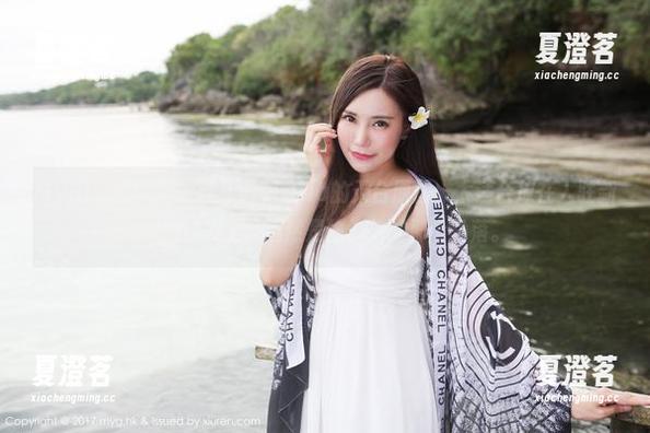 MyGirl美媛馆 - 果儿Victoria的天台原图，太适合放在入驻新家的沙发上，当然是偷偷放的那个角落。
