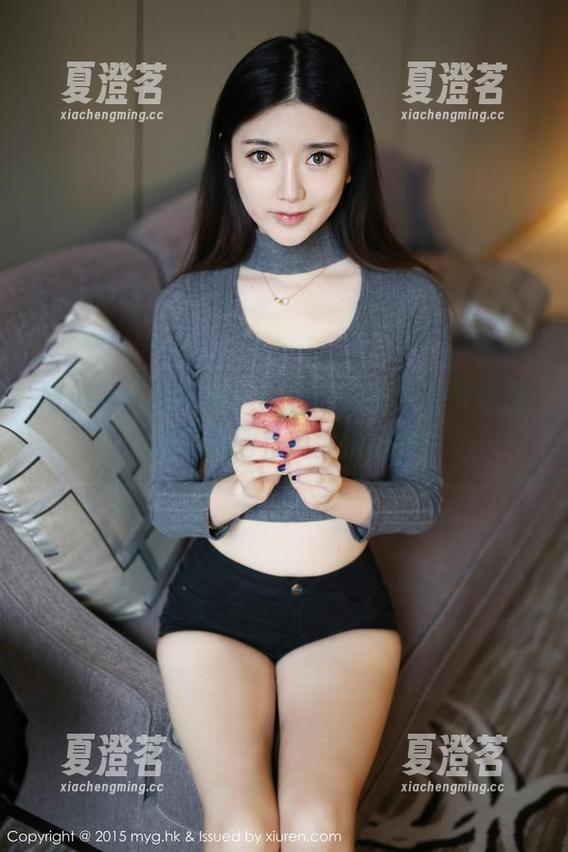 MyGirl美媛馆 - 看看田孝媛的户外原图，阳光和她有点太搭了吧？