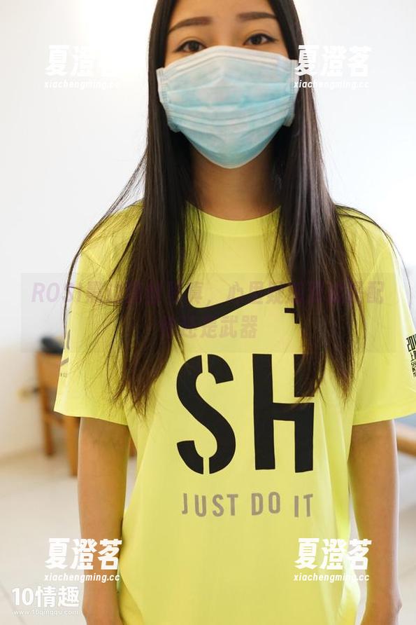 ROSI口罩 ROSI黑边蕾丝写真,心里疑惑到底是配件还是武器