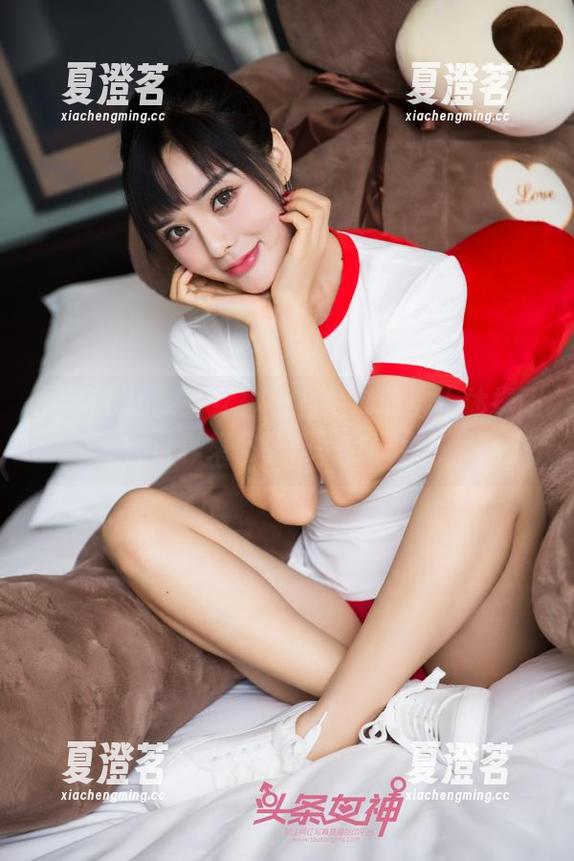 TouTiao头条女神-高韩菲 TouTiao头条女神 - 当高韩菲穿上体操服,写真集自带运动会气氛!
