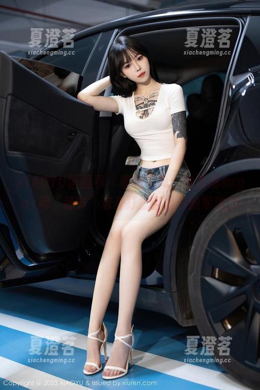 XIAOYU语画界 - 福利写真：杨晨晨sugar用“秘书”这身打扮挑战你的专注力