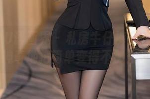 XIAOYU语画界 – 私房牛仔裤合集：林星阑神奇地把简单变得不那么简单