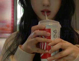 Xiuren秀人网 – 黑丝美腿+职场风范：周于希Sandy原图榨汁机开动啦！