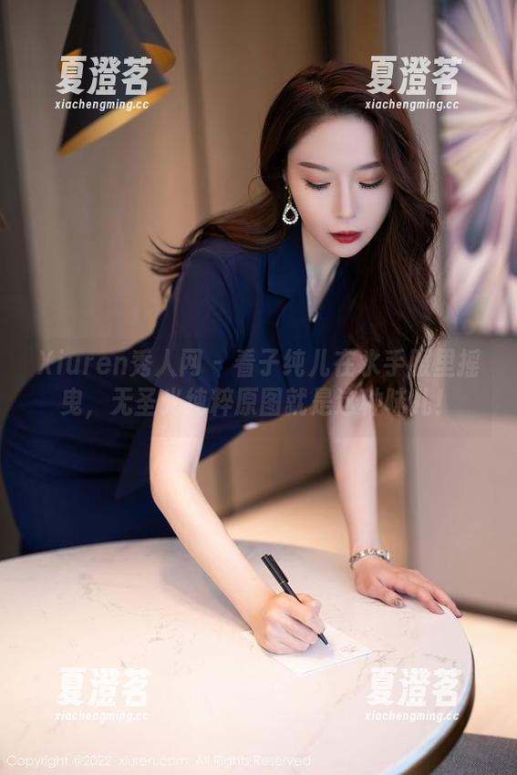 Xiuren秀人网 - 看子纯儿在水手服里摇曳，无圣光纯粹原图就是这种味儿！