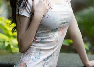 Xiuren秀人网 – 棉袜写真上线了！陈以二这次又在玩什么花样？居然让我停下了滚动的手指。