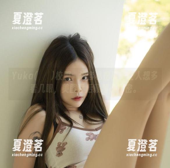 Yuka(유카)校服：这套私房真是让人想多看几眼，美图背后藏着小秘密。