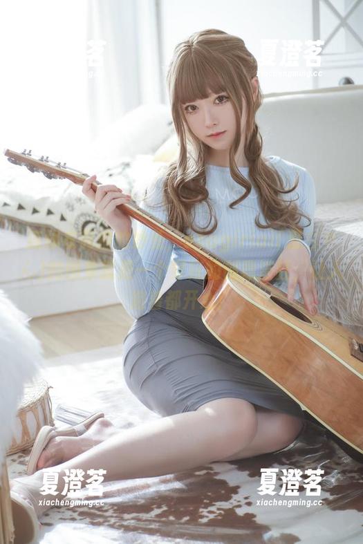 连体衣私拍的妙处，asagiriai(爱ちゃん)的图集就是一个穿搭的创意浴缸，让人泡着都开心！