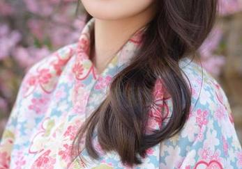 高清美女，wuyo(우요)的女友，让人不自然地凝视…