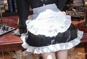 你没看错！九柒喵穿OL制服变身笑面教授，美图分享让人直呼过瘾。