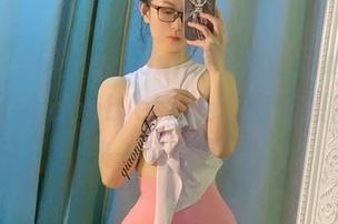 微密圈 – 俏妞qiaoniuTT的制服makesusdothedoubletake，高清原图，快来一睹真容！