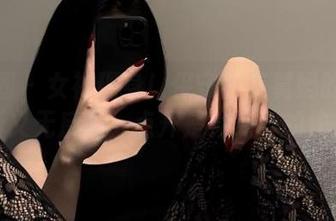 微密圈 – 女神现身！保守的二舅妈的美图更新义无反顾，点开是种纯粹的快乐。