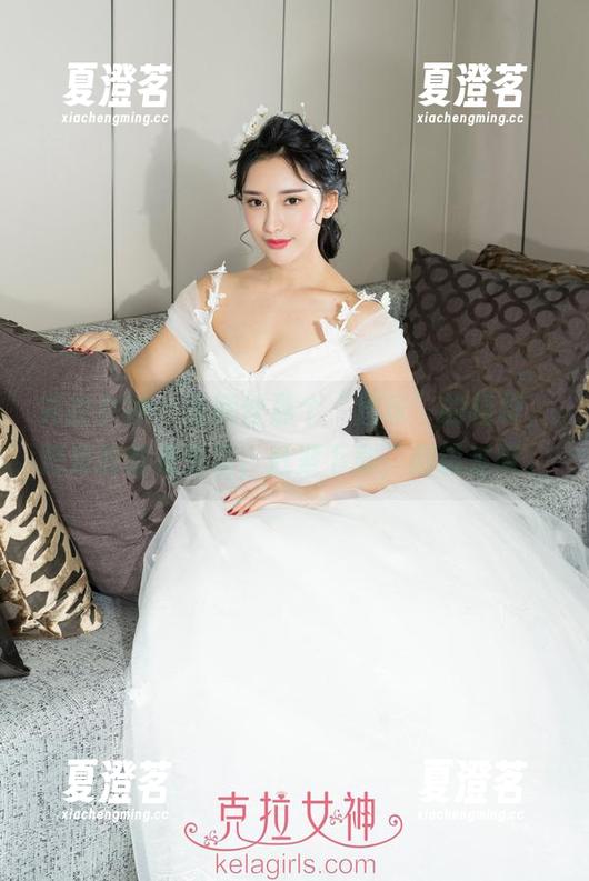 克拉女神 - 依娜丝那个“居家”的模样，图库的惬意生活，赶紧下载，别错过喔。