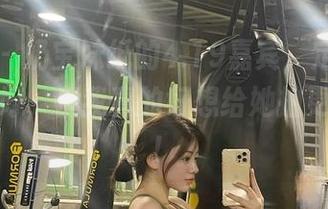 微密圈 – 奶宝妹纸的4.19嘉宾，定制图集聊聊就好，但我真的好想给她拍更多美照！