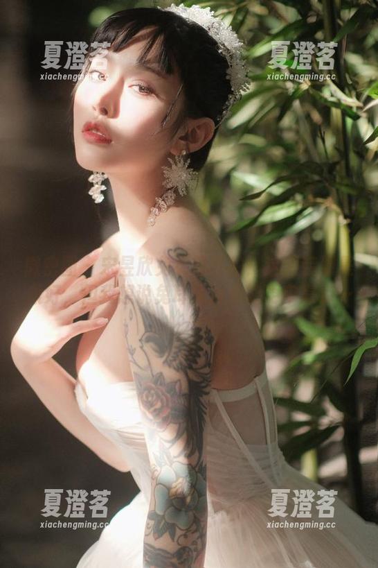 微密圈 - 宋昱欣兔女郎私拍：这服装倒是很好，但我想说兔耳朵也许能更牢靠点…