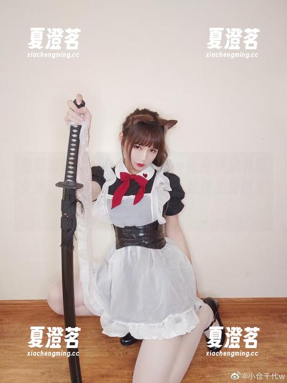 免费套图公布！小仓千代w化身黛朵礼服女神，仿佛在说：“快来，我是免费试衣间的小妖精！”
