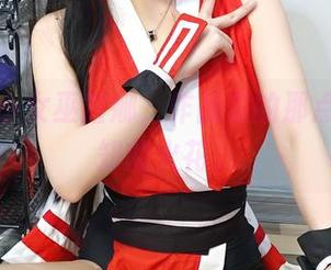 黑丝和小女巫露娜，作品里的那点不为人知的火花。