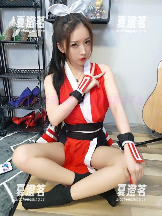 黑丝和小女巫露娜，作品里的那点不为人知的火花。