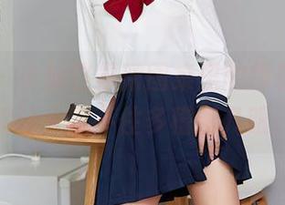 尤蜜荟 – 小仙这最新图集里的情粽，一看就让人忍不住多稽留几眼。
