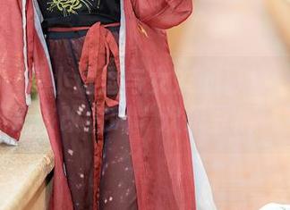 尤蜜荟 – 是小逗逗与女友的日常：图包是不是该改名叫“欢乐豆腐”？