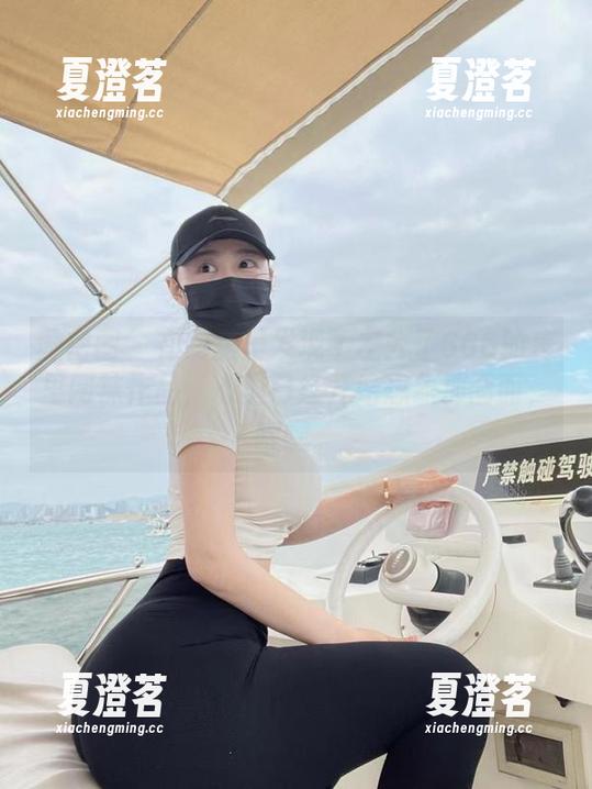 微密圈 - 在网盘里发现了左公子666的库里网袜作品，心里已经开始想象那画面，嘿嘿。