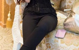 推女郎 – 娜露的泳池画面，在线带你感受那种随性图片