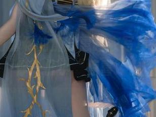 是你的阿薰呀的加藤惠睡衣写真，免费送你一份小“惊喜”。