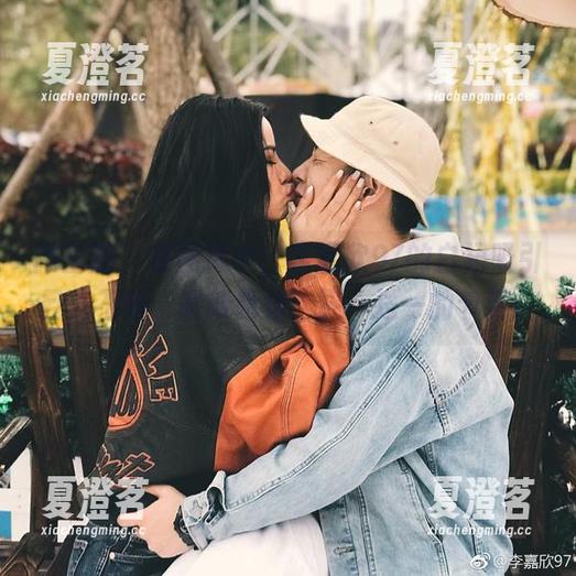 微密圈 - 在图库中，李嘉欣97的白裙吸引目光不断，最新趋势，买一送一的节奏！