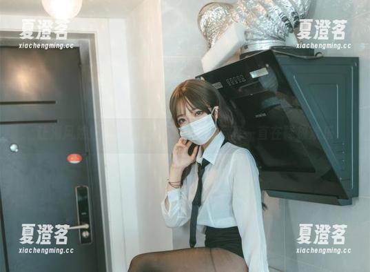 让海风嫉妒吧！杏仁曲奇的定制写真一直在释放欢乐
