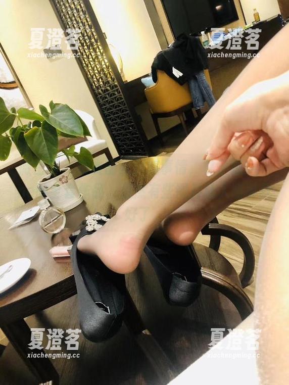 微密圈 - 朋友圈系列搞事情，林子喵Lynne的全套作品，当然有些图片让人瞧瞧就好了。