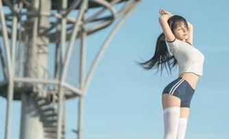 桜井宁宁的免费照片，JK的秘密在热蜡里流连。