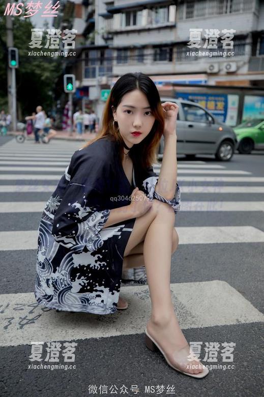 梦丝女神 - 最新状态：这位JK小女神——玥玥，是不是迷到了你？原图在此！