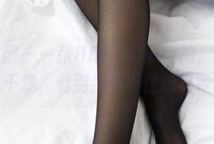 森萝财团 – 一张HD的aika自拍，妆容这么干净，看到我忍不住想吃零食