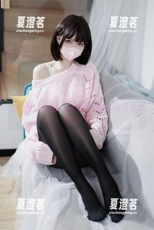 洛桑w伊梓 在户外,洛桑w伊梓把风吹得不敢直视的自拍合集