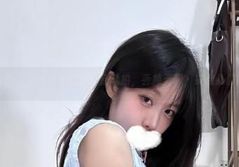微密圈 – 火龙果羊的办公室私拍，丢掉无聊，来点儿创意！