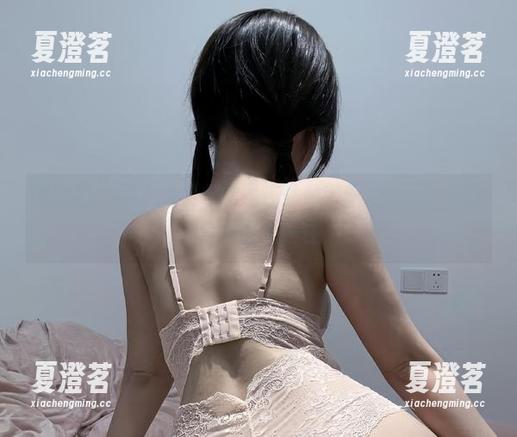 微密圈 - 用火龙果羊的黑连体吊带干掉无聊，照片免费就是任性