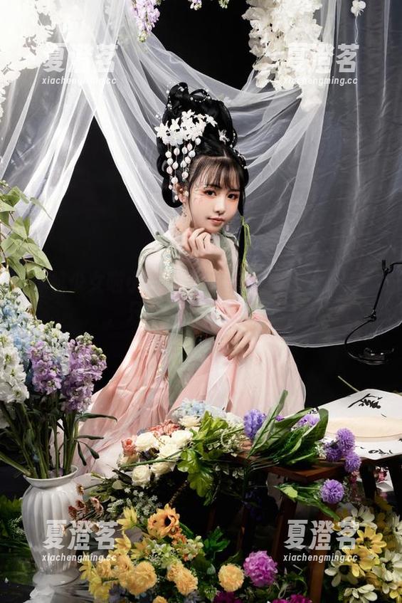 爆机少女喵小吉万圣节套图：不怕撞到鬼，只怕看了还想再看！