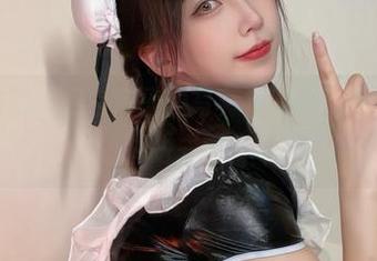 温柔的陷阱：狐洛洛子的写真集下载，不小心就会掉进去哦！