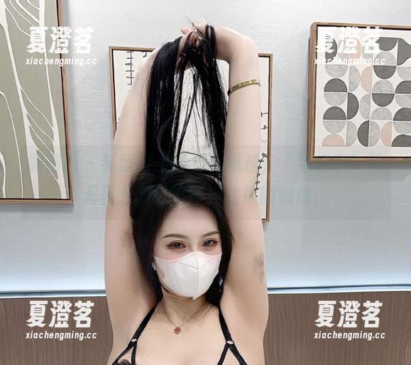 微密圈 - 礼服穿上不要太飘逸，“猪饲料”的无圣光图包牢牢抓住你的视线。