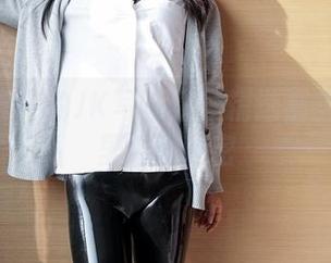 神楽坂真冬的JK写真集：精选那些衣服堆里的小秘密