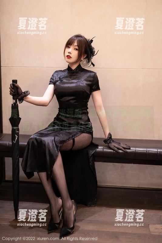 秀人网 - 无圣光逗趣，圆圆酱的黑色探险，图片好像在说着什么，我听到了吗？
