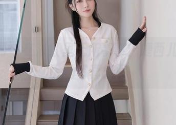 秀人网 – 在浴缸里无所事事：婕西儿jessie的写真时间