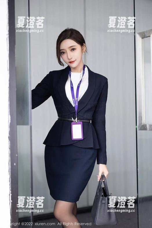 秀人网 - 一图一油亮：小逗逗的精选图集，好看得让人想问她“这是哪个牌子”？