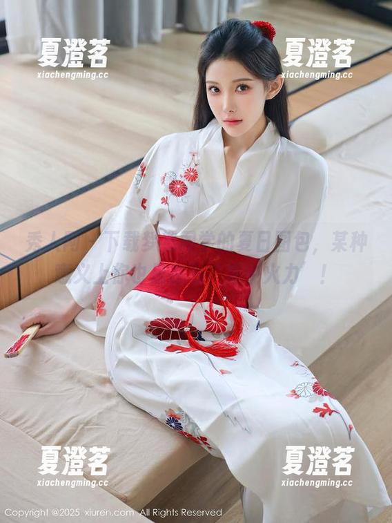 秀人网 - 下载梦然同学的夏日图包，某种意义上你也是在为‘集中火力’！