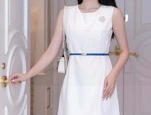 秀人网 – 原图即视感全套“驾到”，王馨瑶yanni的玩酷风格也太迷人了吧？