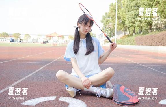 稚乖画册 - 赤西夜夜与学妹，资源丰富却更想聊个天